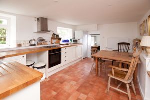 Kitchen Breakfast Room- click for photo gallery